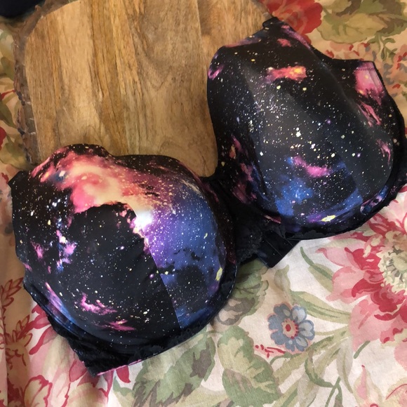 TORRID Size 44F Universe OuterSpace Soft Padded Underwire Black Print $59 NEW - Picture 10 of 16